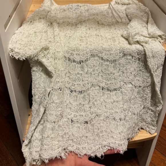 Gorgeous full lace white top size medium - Picture 1 of 4